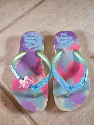 Chinelo havaianas unicornio tam 25/26