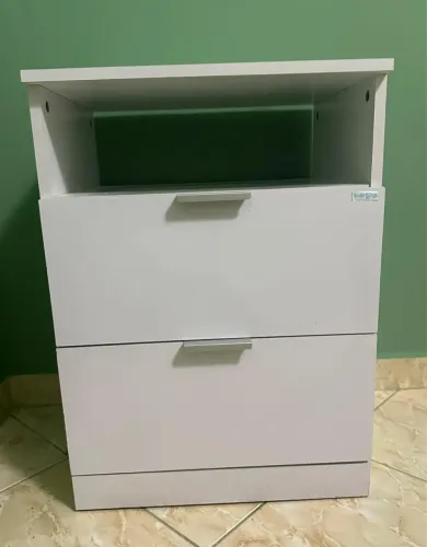 Rack + 2 Mesinhas de Cabeceira em Ótimo Estado