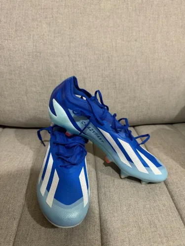 Chuteira Adidas