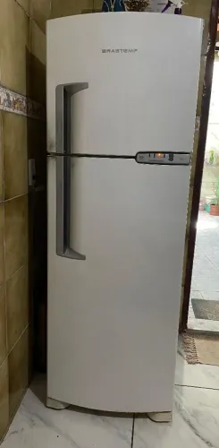 Geladeira Brastemp Frost Free - 375 Litros - Branca - 220 Volts