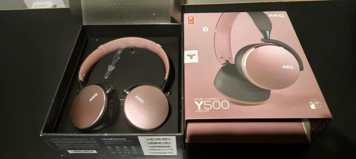 Fone AKG Y500