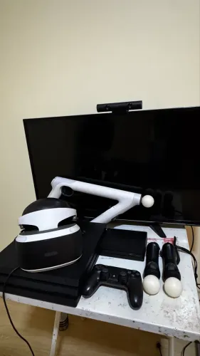 Vendo PS4 1tb com kit PlayStation VR