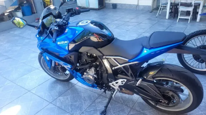 Suzuki GSX-8R 2025/2026