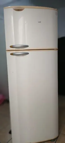 Geladeira com defeito
