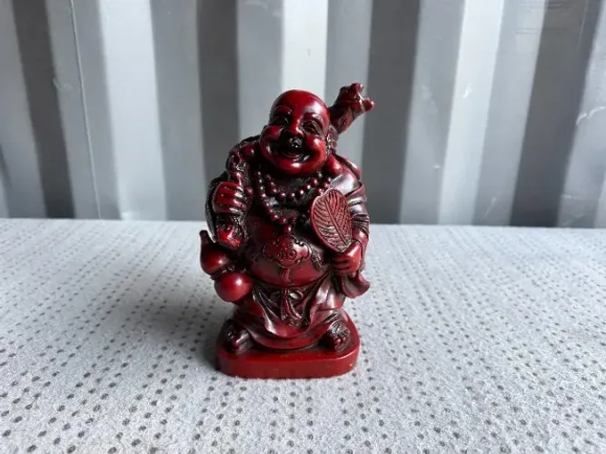 Buda Risonho em madeira