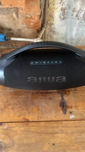 Bombox aiwa menos de um ano de uso
