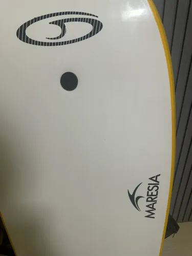 Bodyboard genesis RB profissional com pé de pato 