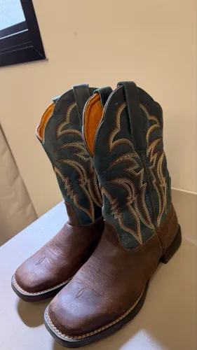 BOTA GOYAZES couro legítimo, N? 36