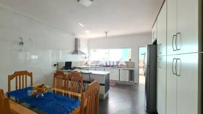 Casa com 5 dormitórios, 290 m² - venda por R$ 950.000,00 ou aluguel por R$ 6.500,00/mês - 
