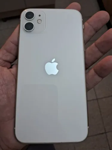 Iphone 11 64gb, todo original com carregador