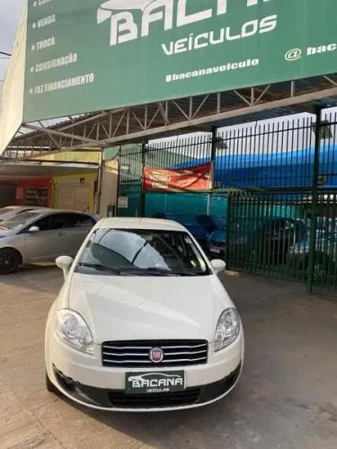 Fiat Linea Essence 1.8 Flex 16V 4P 2015