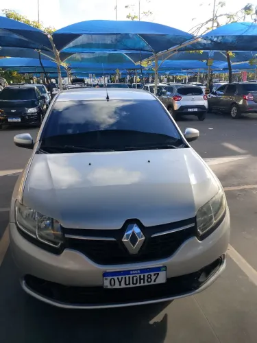 Renault Logan Expression Hi-flex 1.6 8V 4P 2015