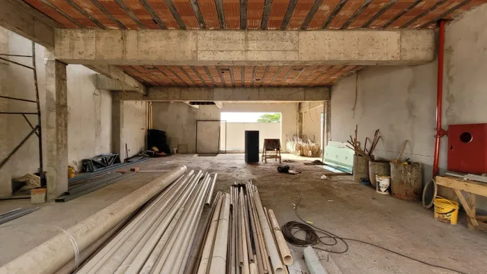 Salão/Loja comercial com 150m² - Vila do Golf