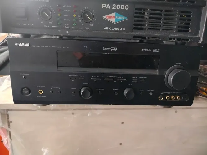 Mesa de som e potência