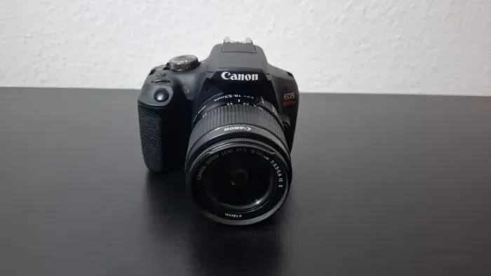 Canon EOS Rebel T7 + Kit Completo - Excelente Estado