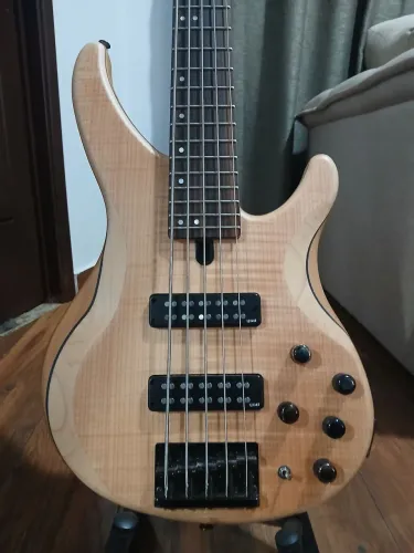 Baixo Yamaha TRBX 605 fm Natural 