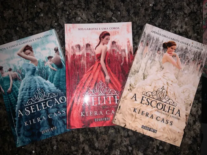 Trio de livros A seleção: A seleção, A elite, A escolha 