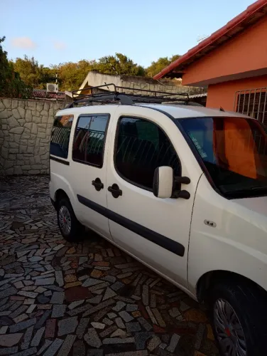 Fiat Doblo Attractive 1.4 Fire Flex 8V 5P 2012