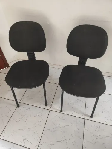 2 cadeiras de escritório/ estudo