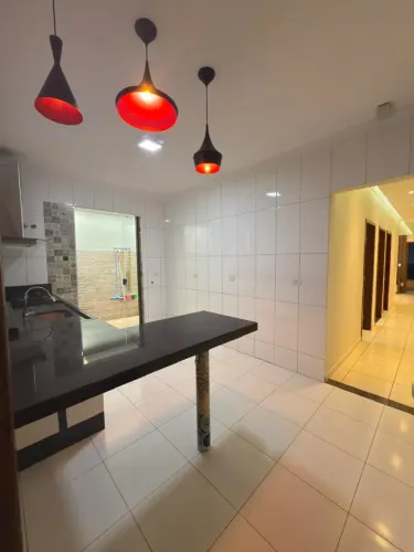 Imóvel para locação Jardim Paris com 2 suites mais 2 quartos Maringá - PR