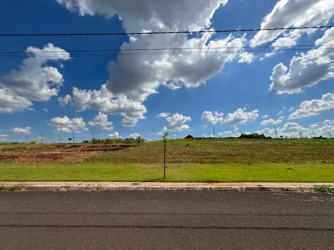 VENDO DIREITO DE TERRENO - JARDIM CASTANHEIRA