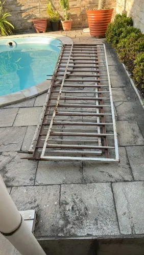 Proteção para Pet 2,50m comprimento 50 cm altura. 3 pecas de Ferro.