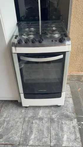 Vendo fogão