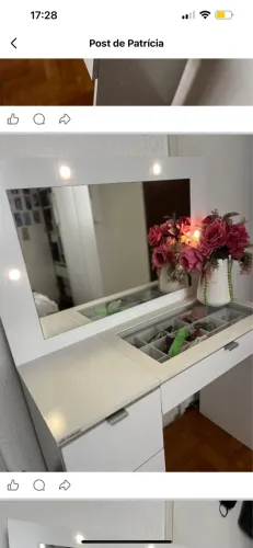 VENDO PENTEADEIRA COM ESPELHO+ LÂMPADAS 