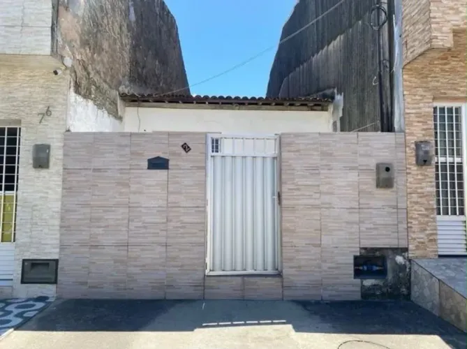 - Casa no bairro de Fátima