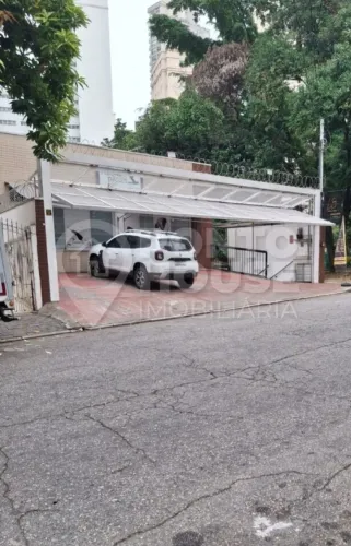 Sobrado comercial à venda na Vila Mariana, 308m², 4 vagas, perto do Metrô