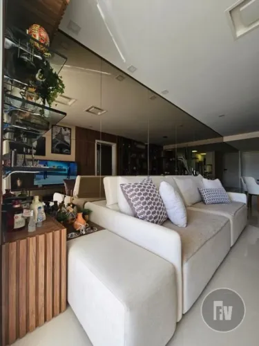 Apartamento Vista Mar 3 Dormitórios Mobiliado e Decorado Para Locação Anual na/Praia Brava