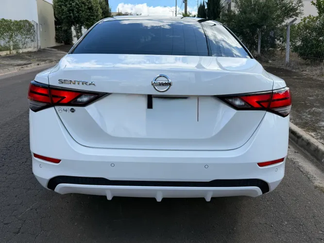 Nissan Sentra Exclu. Int. Premium 2.0 16V Aut. 2023