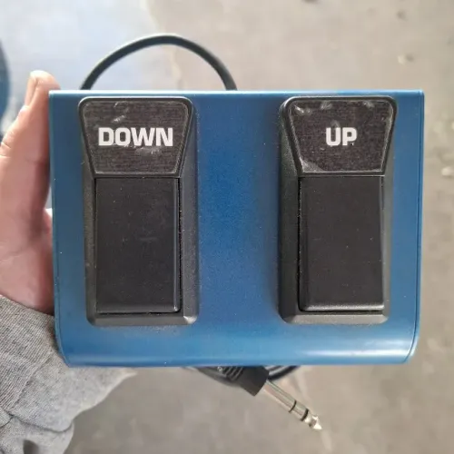 PEDAL BEHRINGER DOWN/UP FS112V