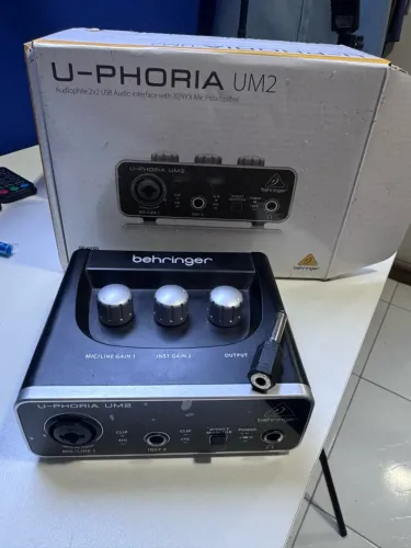 Interface de áudio U-PHORIA UM2