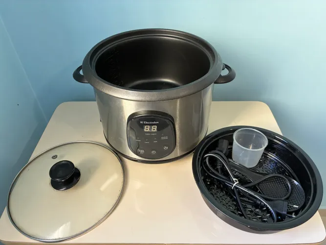 Panela elétrica Electrolux 
