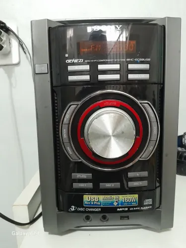 Mini sistem Sony Genezi