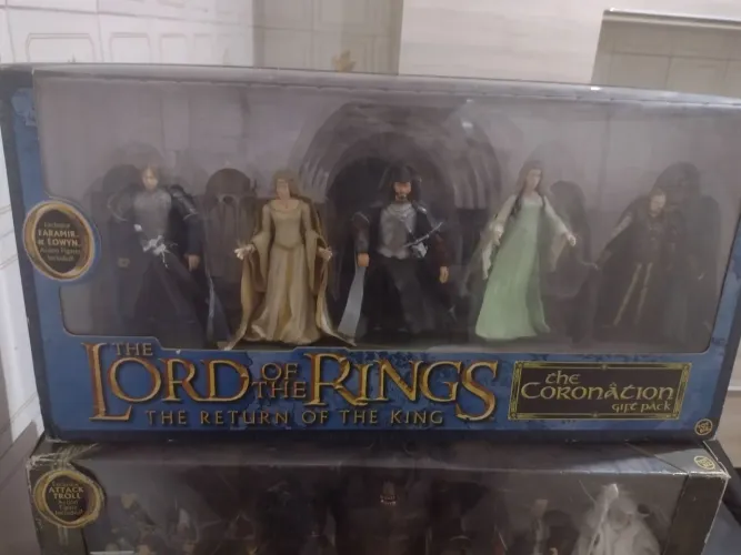 Bonecos Senhor dos aneis, Toybiz coronation pack. Novo e lacrado