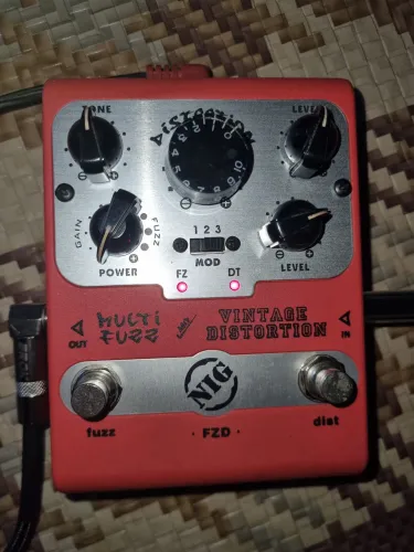 Nig Multi Fuzz & Vintage Distortion na caixa - zero