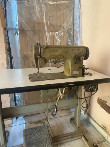 Maquina de costurar industrial 