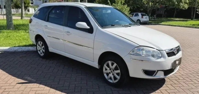 Fiat Palio Week. Attractive 1.4 Fire Flex 8V 2014
