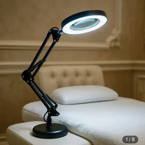 Luminária com lupa