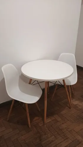 Conjunto Mesa Jantar Eiffel 70cm Branca + 2 Cadeiras Charles Eames - Branca