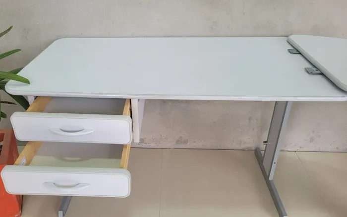 Escrivaninha de escritório em L (opcional)