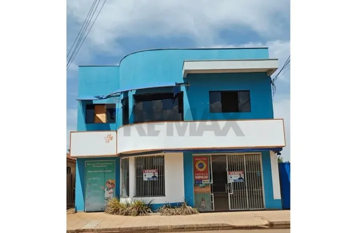 Prédio Comercial e Residencial à Venda em Pedra Preta - MT