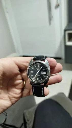 Seiko preto lindo 
