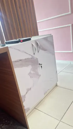 Armário de duas portas