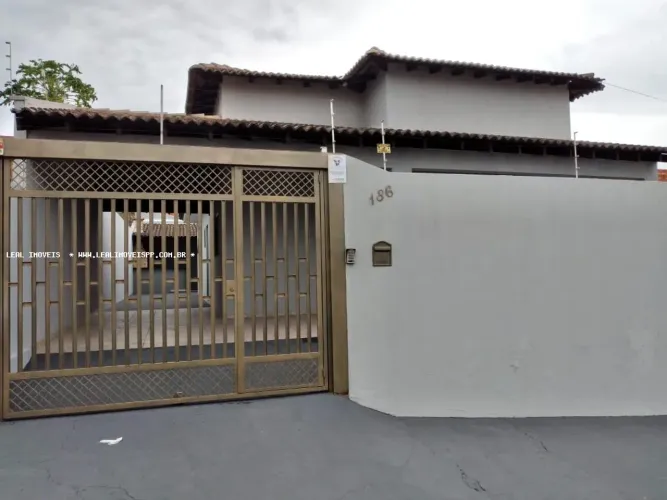 Casa para Locação em Presidente Prudente, GIRASSOIS, 3 dormitórios, 1 suíte, 2 banheiros,