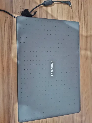 Samsung Flash F30 Grafite - Impecável / Sem Riscados + Formatado