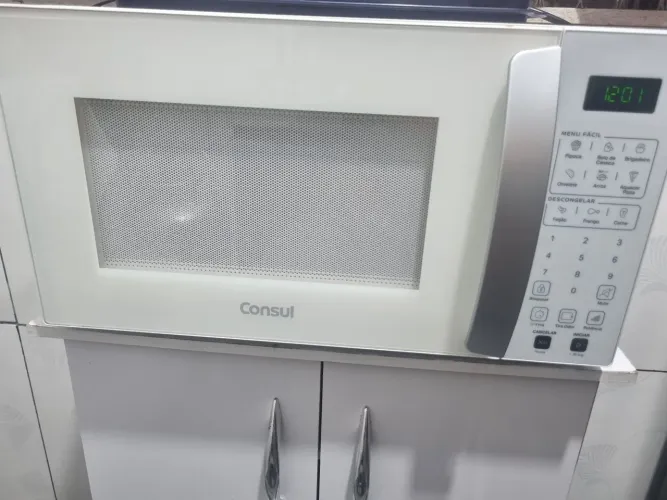 Vendo 1 microondas seminovo