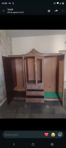 Guarda roupa Chipandelle ,lindo, antigo vintage , antiquário